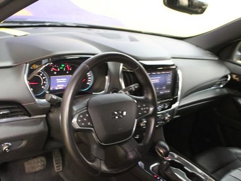 Used 2022 Chevrolet Traverse RS w/ LPO, Floor Liner Package AWD/4WD image 14