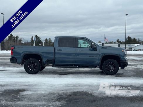 Used 2025 Chevrolet Silverado 2500 LT w/ Trail Boss Package image 8