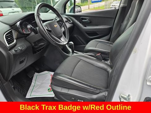 Used 2020 Chevrolet Trax LT w/ Redline Edition FWD image 11