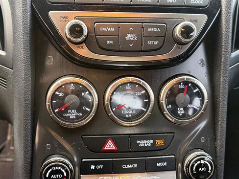 Used 2013 Hyundai Genesis 3.8 image 21