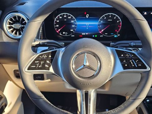 New 2026 Mercedes-Benz GLB 250 4MATIC image 28