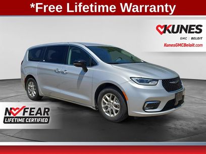 Used 2024 Chrysler Pacifica Touring-L