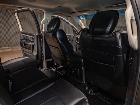 Used 2018 RAM 2500 Laramie w/ Sport Appearance Group AWD/4WD image 25