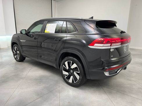 Used 2024 Volkswagen Atlas Cross Sport SE AWD/4WD image 6