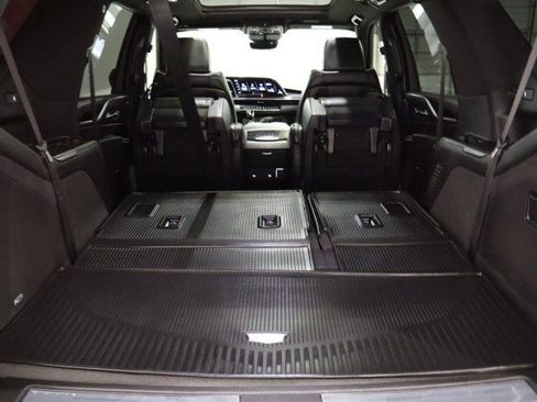 Used 2023 Cadillac Escalade Sport w/ Touring Package AWD/4WD image 28