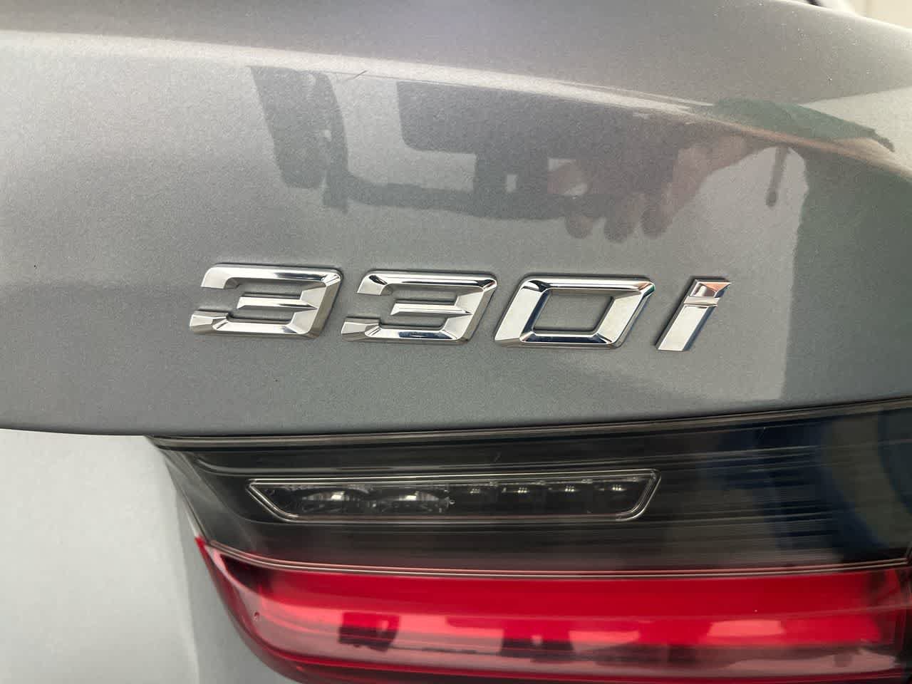Used 2025 BMW 330i Sedan RWD image 11