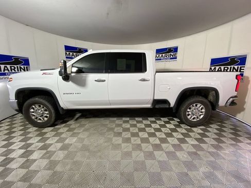 Used 2024 Chevrolet Silverado 2500 LTZ w/ LTZ Convenience Package AWD/4WD image 13