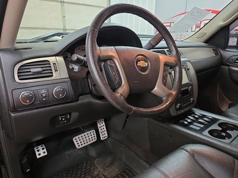 Used 2013 Chevrolet Silverado 2500 LTZ w/ LTZ Plus Package image 32