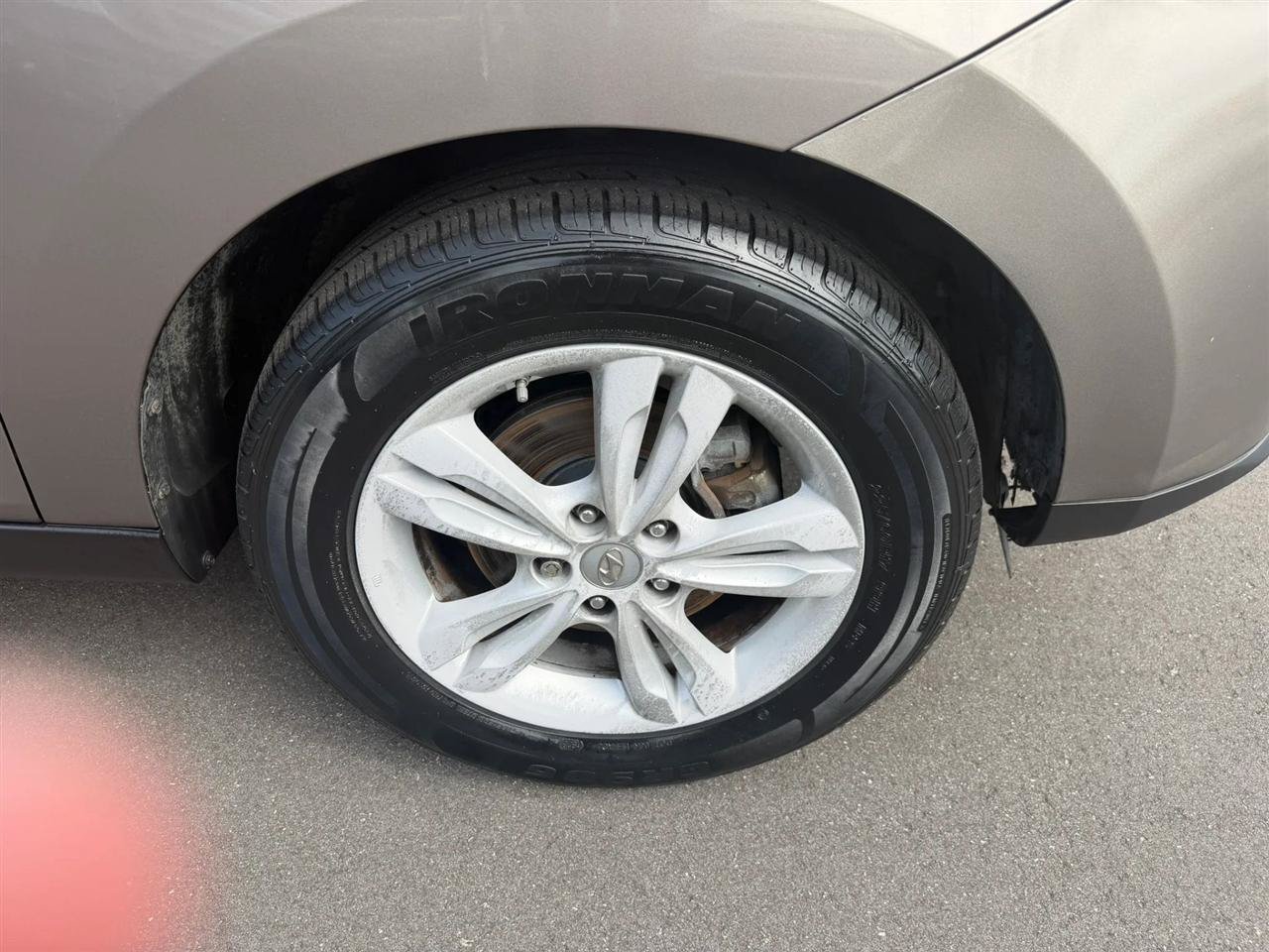 Used 2013 Hyundai Tucson Limited FWD image 19