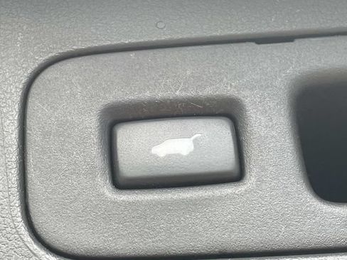Used 2016 Honda CR-V Touring image 11
