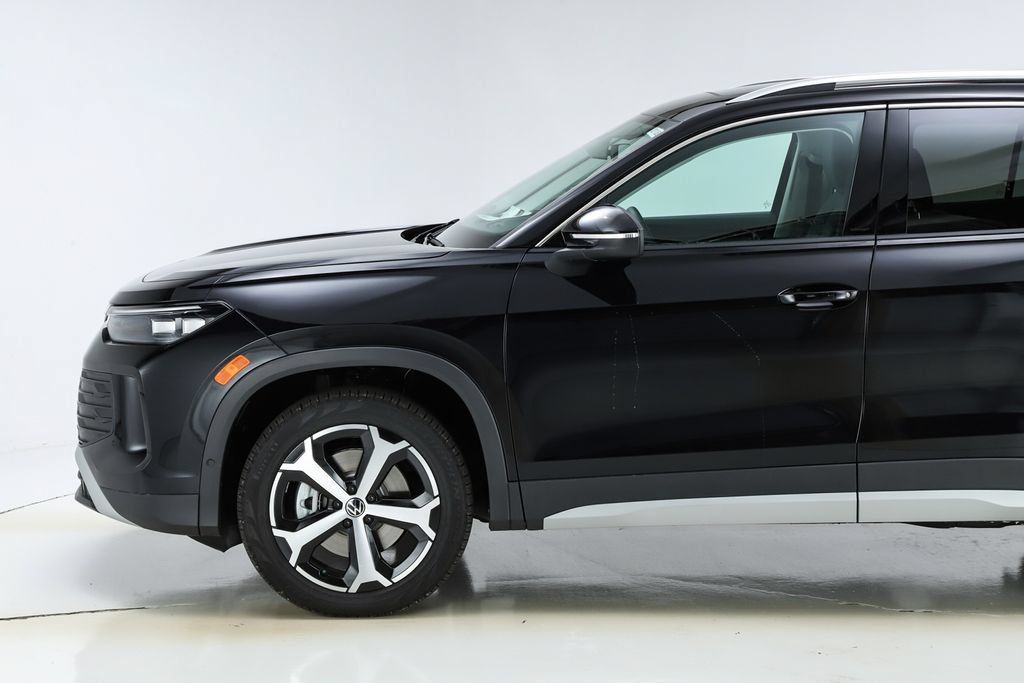 New 2026 Volkswagen Tiguan SE AWD/4WD image 42