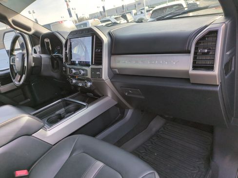 Used 2022 Ford F350 Platinum image 34