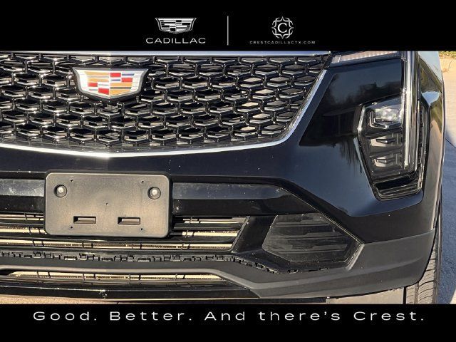 Used 2024 Cadillac XT4 Premium Luxury FWD image 11