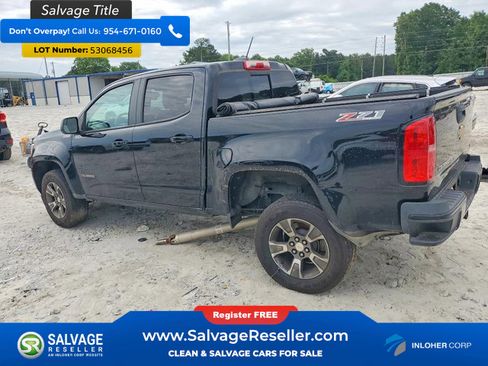 Used 2017 Chevrolet Colorado Z71 AWD/4WD image 3