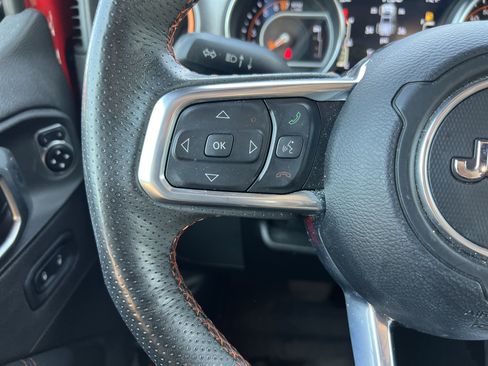 Used 2023 Jeep Gladiator Mojave w/ LED Lighting Group AWD/4WD image 19