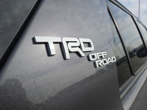 Used 2022 Toyota 4Runner TRD Off-Road image 11