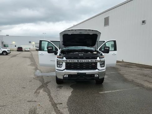 Used 2023 Chevrolet Silverado 2500 LT w/ Convenience Package AWD/4WD image 10