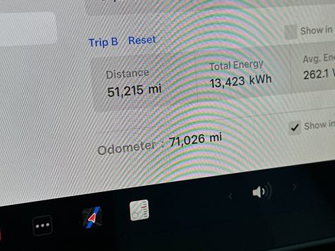 Used 2021 Tesla Model 3 Standard Range Plus image 28