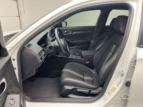 Used 2024 Honda Civic Sport image 3