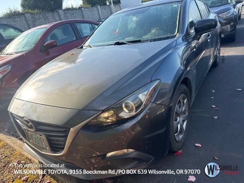Used 2015 MAZDA MAZDA3 i SV FWD image 1