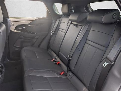 Used 2025 Land Rover Range Rover Evoque Dynamic SE image 16