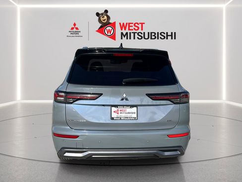 New 2026 Mitsubishi Outlander SEL image 5
