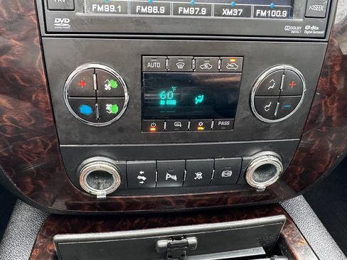 Used 2011 GMC Sierra 2500 Denali w/ LPO, Protection Package AWD/4WD image 19