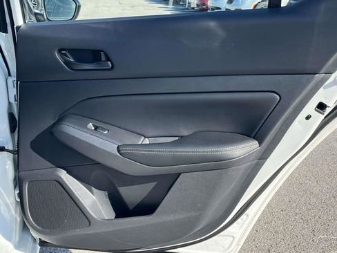 Used 2025 Nissan Altima 2.5 SV image 21