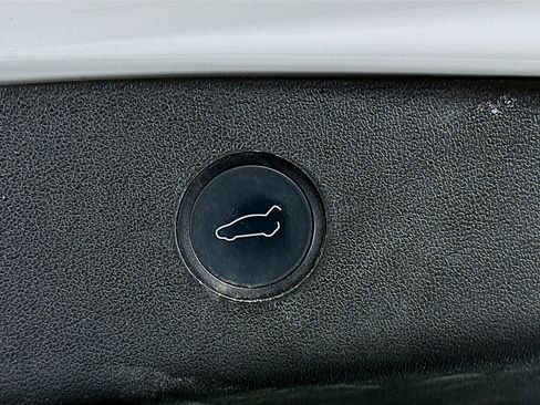 Used 2021 Tesla Model 3 Standard Range Plus image 27