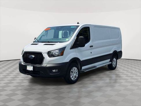 Used 2025 Ford Transit 250 Low Roof w/ Exterior Upgrade Package RWD image 3