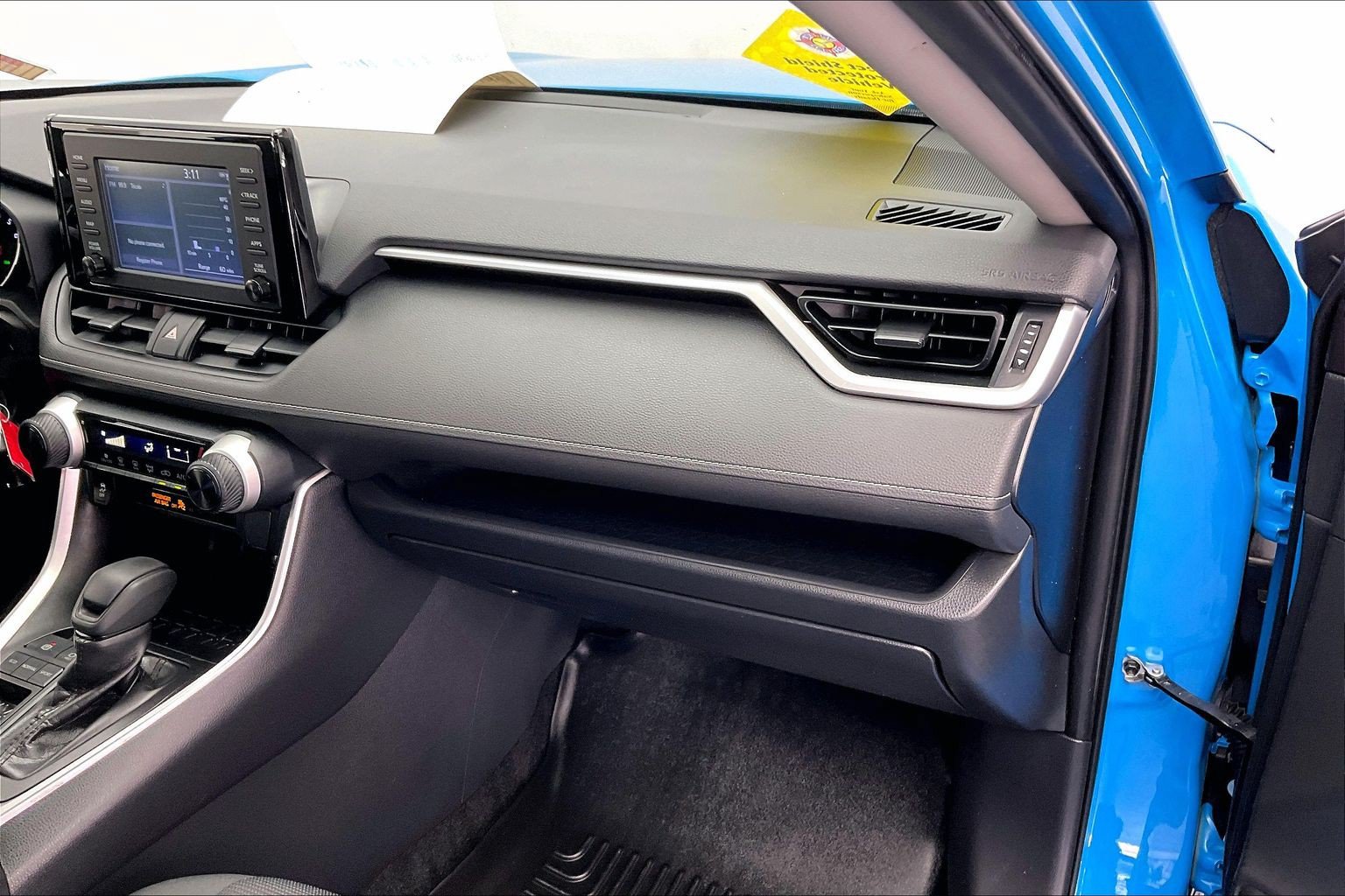 Used 2019 Toyota RAV4 LE w/ All Weather Liner Package FWD image 16