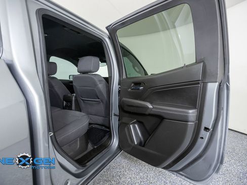 Used 2023 Chevrolet Colorado LT w/ LT Convenience Package AWD/4WD image 32
