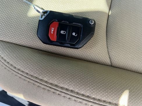 Used 2020 Jeep Wrangler Unlimited Sport AWD/4WD image 34
