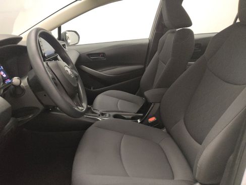 Used 2022 Toyota Corolla LE image 17