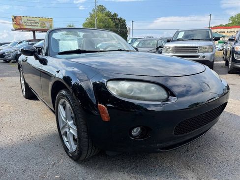 Used 2006 MAZDA MX-5 Miata Touring RWD image 3