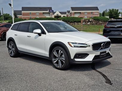 Used 2024 Volvo V60 B5 Cross Country Plus