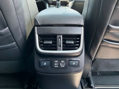 Certified 2024 Subaru Outback Limited AWD/4WD image 16