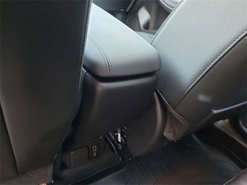 Used 2023 Buick Encore GX Essence w/ Experience Buick Package image 7