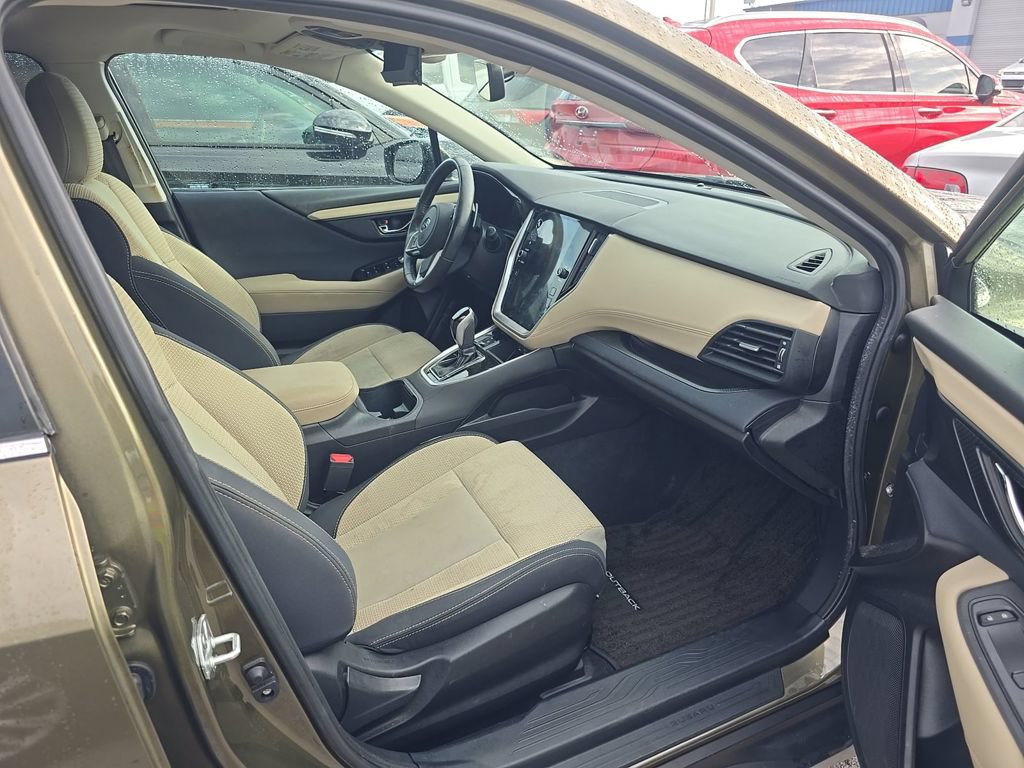 Used 2022 Subaru Outback Premium AWD/4WD image 11
