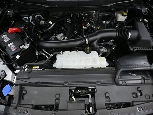 Used 2024 Ford F150 XLT AWD/4WD image 45