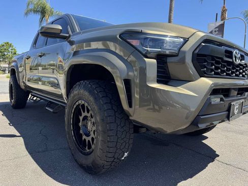 Used 2024 Toyota Tacoma TRD Sport w/ TRD Sport Upgrade Package AWD/4WD image 10