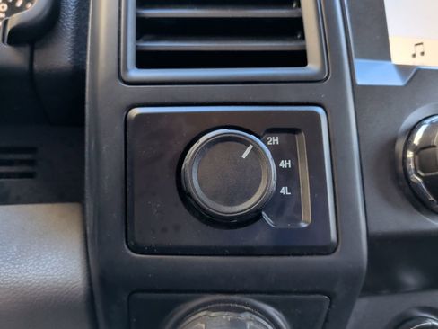 Certified 2019 Ford F150 XL w/ Equipment Group 101A Mid image 32