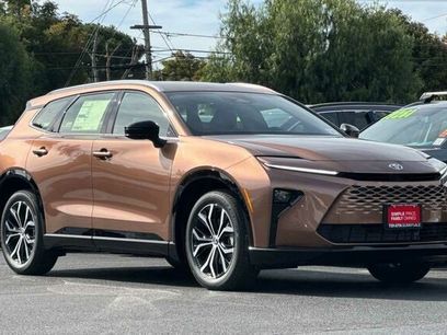 New 2025 Toyota Crown Signia