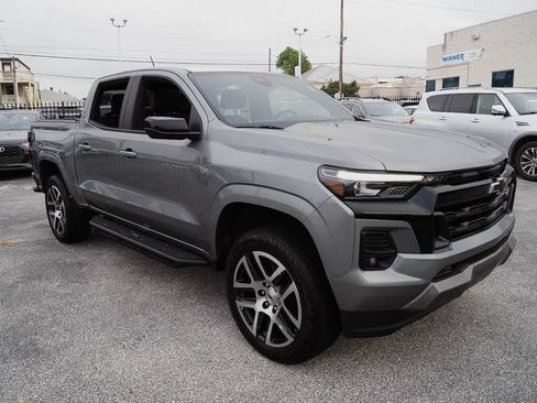 Certified 2023 Chevrolet Colorado Z71 w/ Z71 Convenience Package 2 AWD/4WD image 3