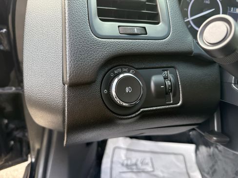 Used 2016 Buick Regal Premium w/ Driver Confidence Package #2 image 17