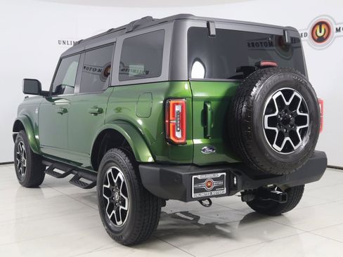 Used 2024 Ford Bronco Outer Banks image 4