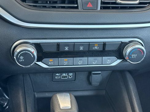 Used 2022 Nissan Altima 2.5 SV FWD image 29