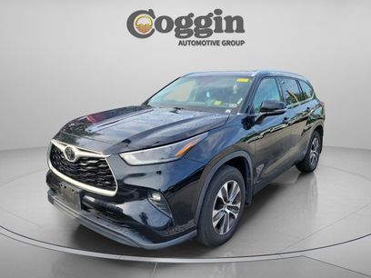 Used 2021 Toyota Highlander XLE
