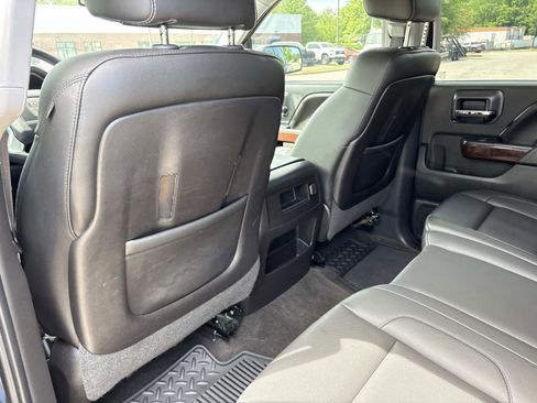 Used 2015 GMC Sierra 1500 SLT w/ SLT Crew Cab Value Package AWD/4WD image 31