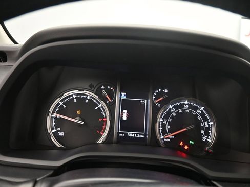 Used 2023 Toyota 4Runner Limited image 20